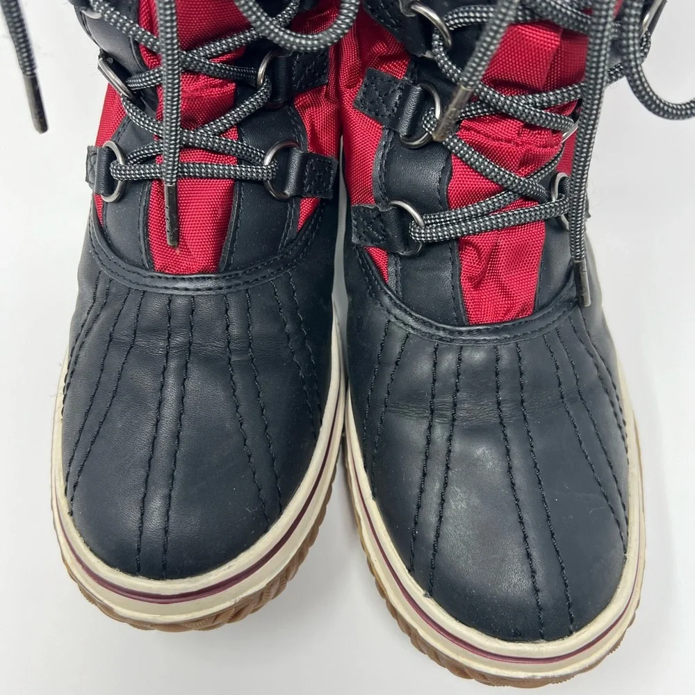 Pajar red and black snow boots